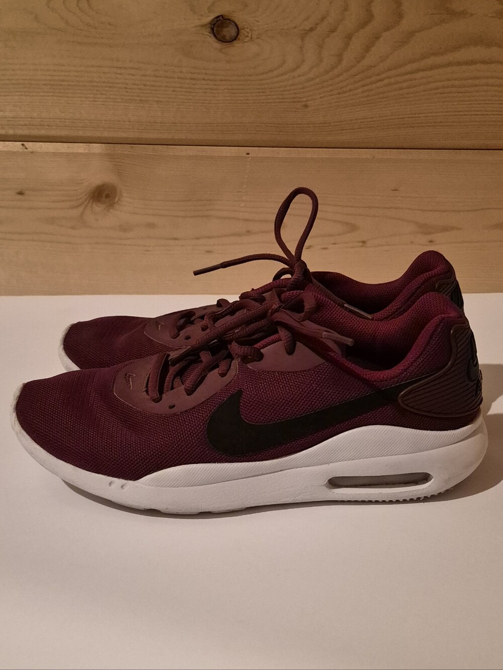 Nike Women's Athletic Shoes - Maroon and Black Size 8 - Picture 2 of 8